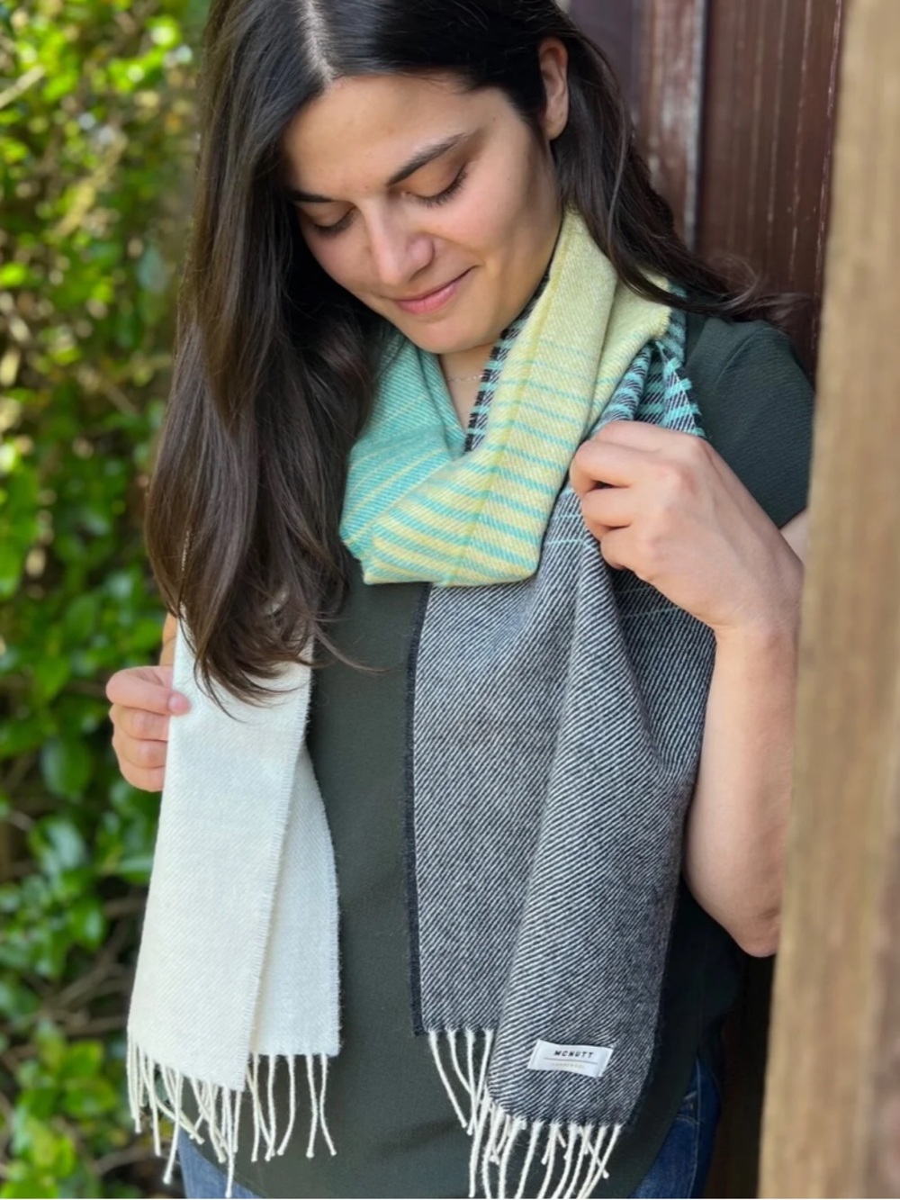 McNutt of Donegal Jasmine Ombré Merino Lambswool Scarf woven in Ireland NWT - Picture 15 of 15